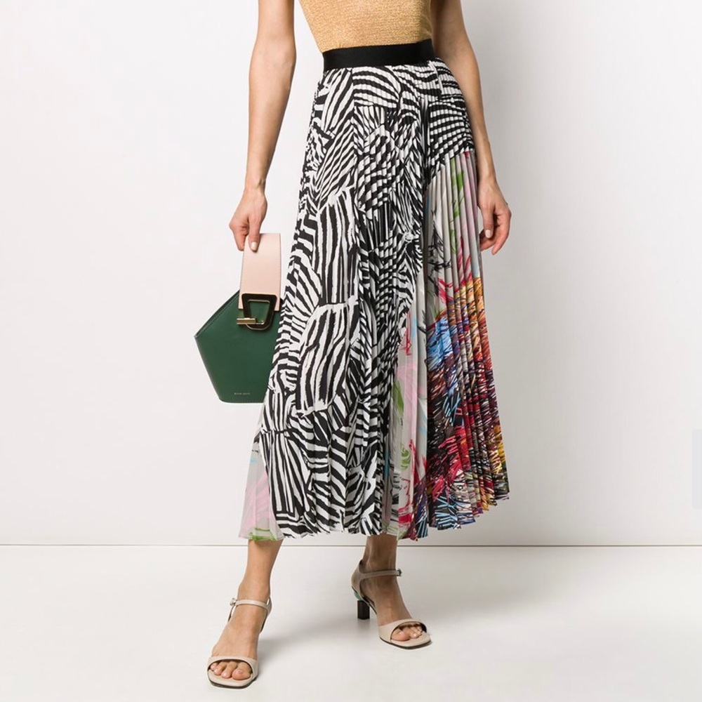 Missoni, NWT high waisted, maxi, pleated, skirt